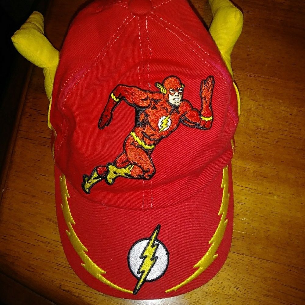 Flash hat with lightning bolts